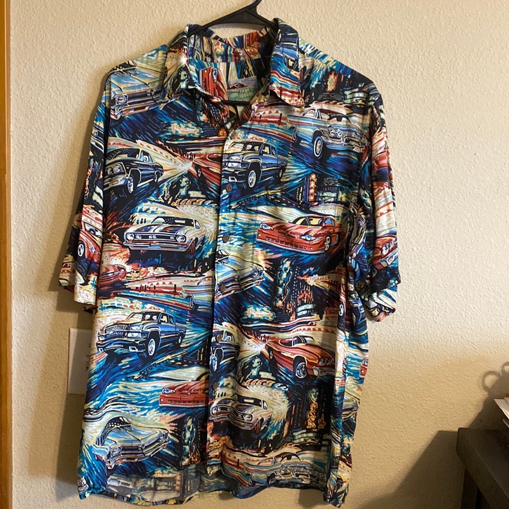 Reyn Spooner car print button down shirt size medium